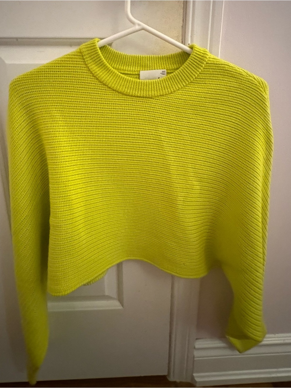 Aritzia (Wilfred Free) 100% Merino Wool Cropped Knit Sweater